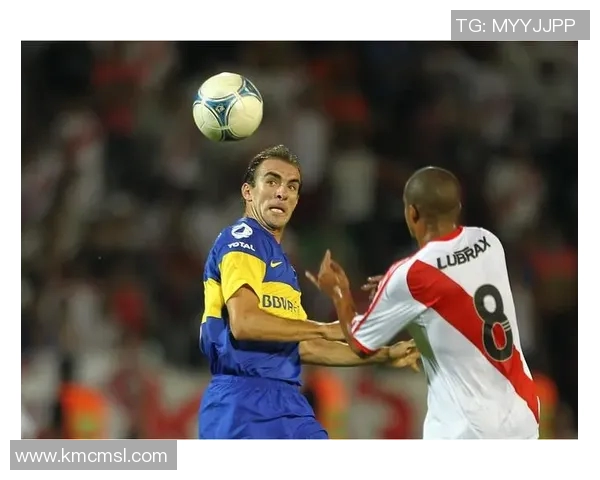 足球明星拆卡直播盛典揭晓星图背后的传奇故事与精彩瞬间 足球明星拆卡直播盛典揭晓星图背后的传奇故事与精彩瞬间